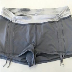 Lululemon 🍋 ruched shorts